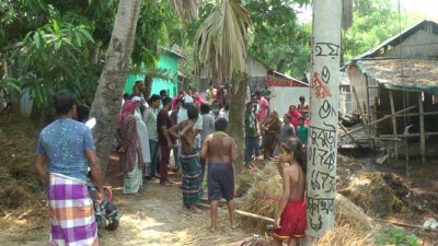 ভাঙ্গায় পারিবারিক কবরস্থানের জায়গা দখল করে গরুর খামার স্থাপন 
